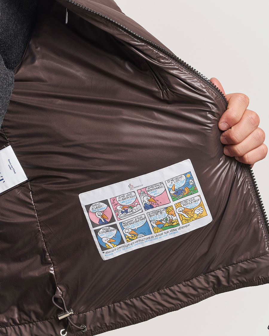 Mies | Takit | Moncler | Aroula Quilted Down Vest Dark Brown