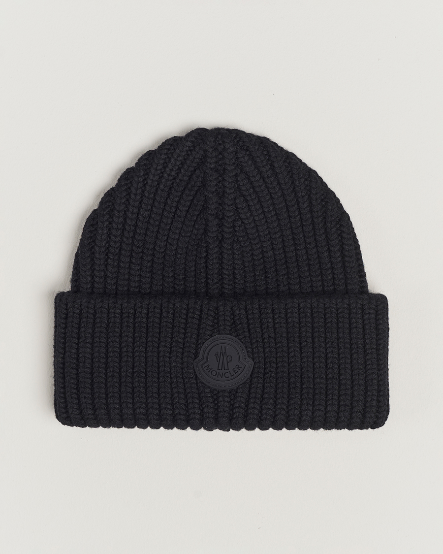 Mies | Moncler Tonal Logo Beanie Black | Moncler | Tonal Logo Beanie Black