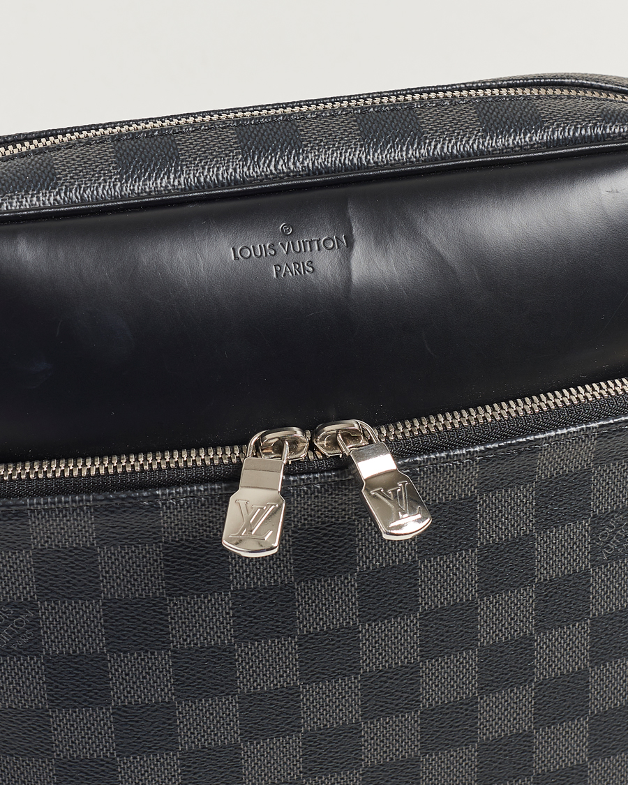 Mies | Louis Vuitton Pre-Owned Dayton Reporter MM Damier Graphite | Louis Vuitton Pre-Owned | Dayton Reporter MM Damier Graphite