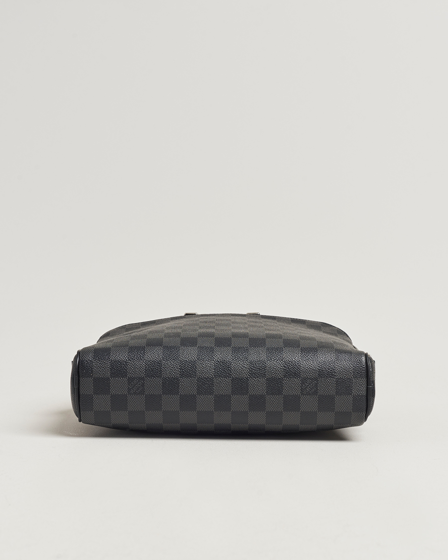 Mies | Louis Vuitton Pre-Owned Dayton Reporter MM Damier Graphite | Louis Vuitton Pre-Owned | Dayton Reporter MM Damier Graphite