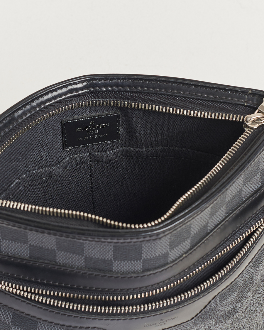 Mies | Louis Vuitton Pre-Owned Thomas Messenger Bag Damier Graphite | Louis Vuitton Pre-Owned | Thomas Messenger Bag Damier Graphite