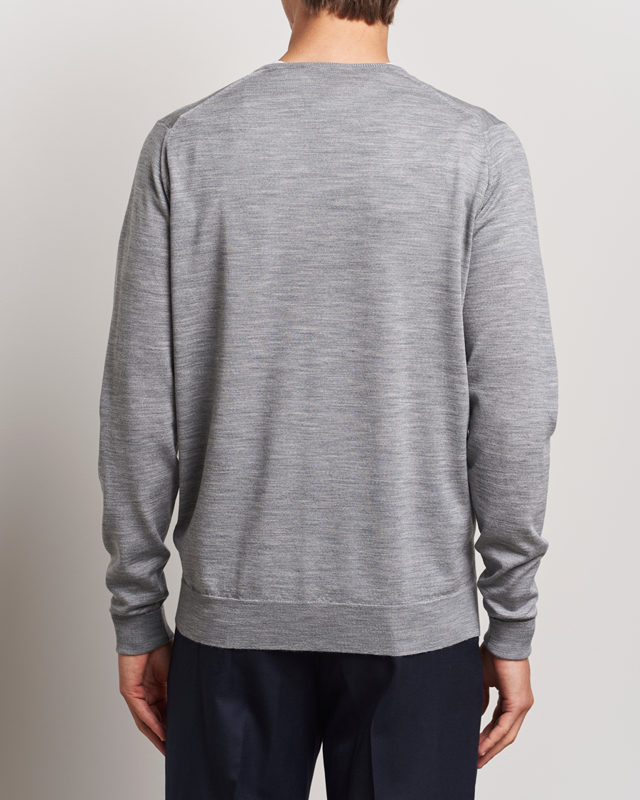Mies | Puserot | John Smedley | Bobby Extra Fine Merino V-Neck Pullover Silver Grey