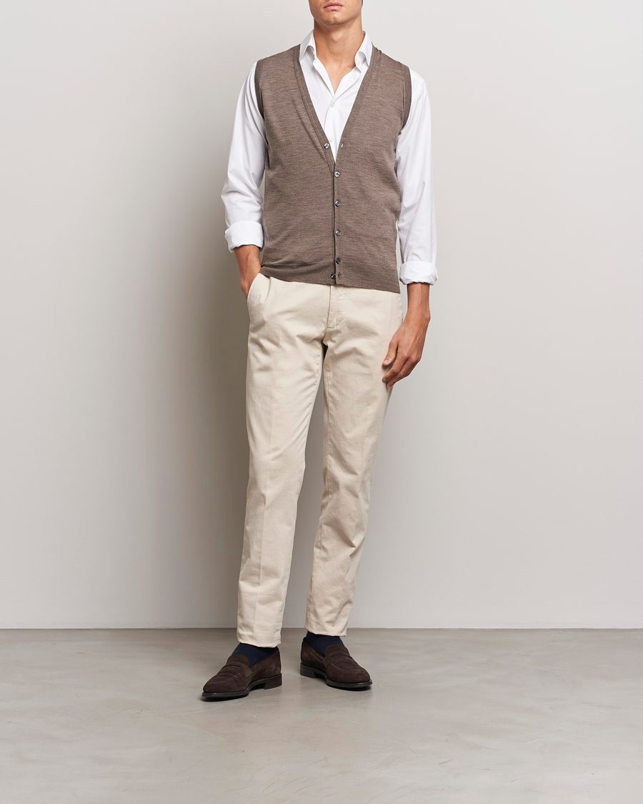 Mies | Puserot | John Smedley | Huntswood Slim Fit Waistcoat Mushroom Brown