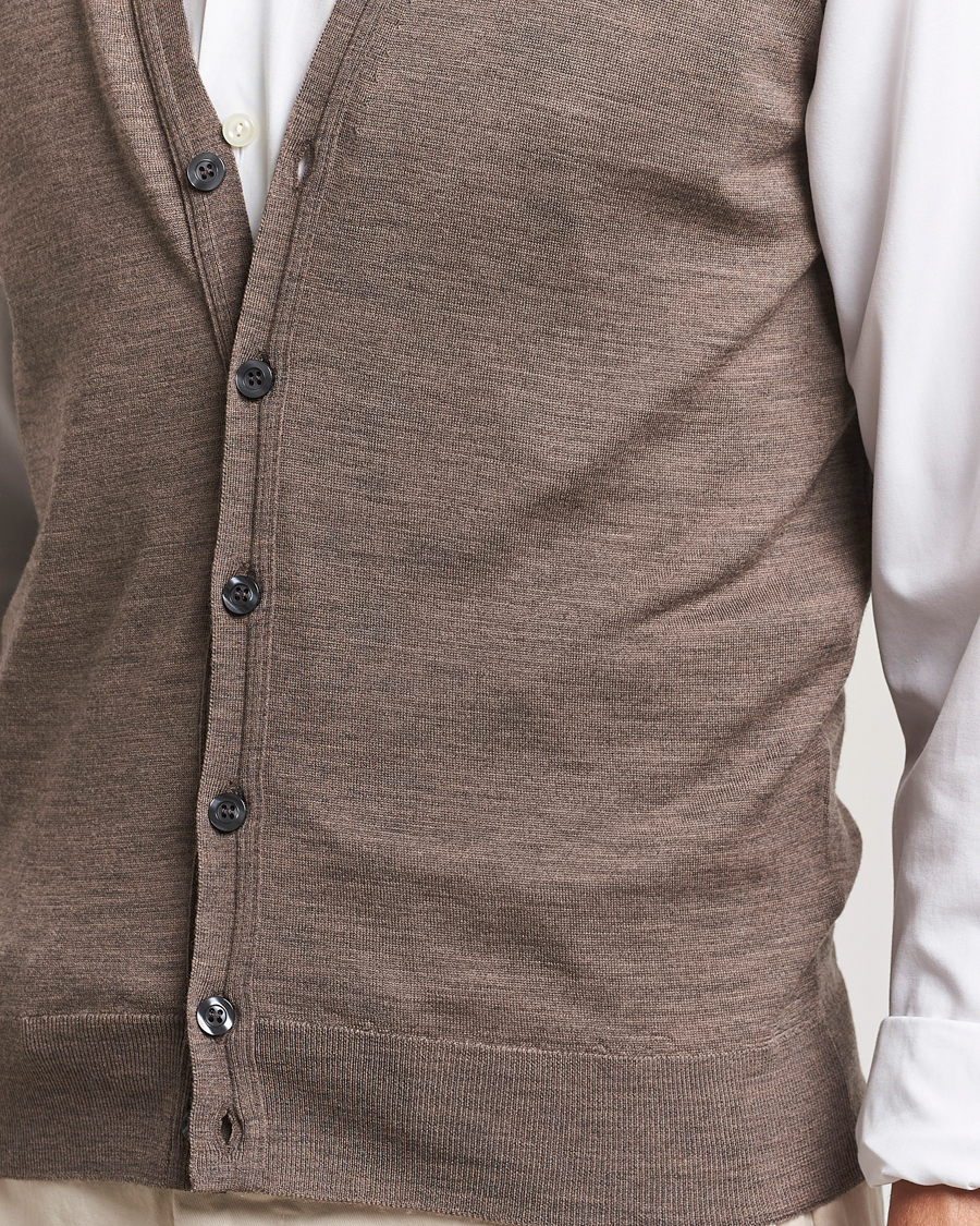 Mies | Puserot | John Smedley | Huntswood Slim Fit Waistcoat Mushroom Brown