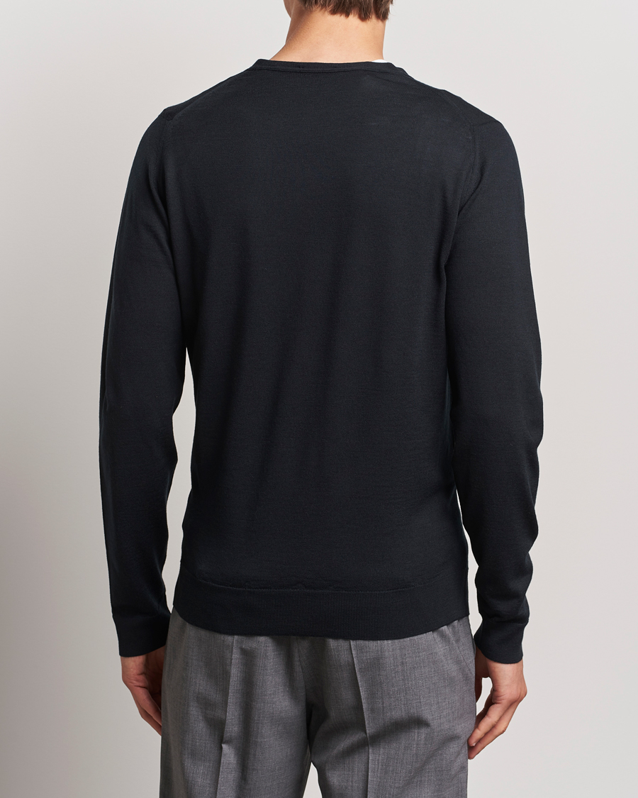 Mies | Puserot | John Smedley | Petworth Extra Fine Merino Cardigan Black