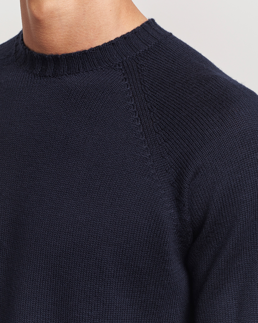 Mies | Puserot | John Smedley | Denver Extra Fine Merino Crew Neck Midnight