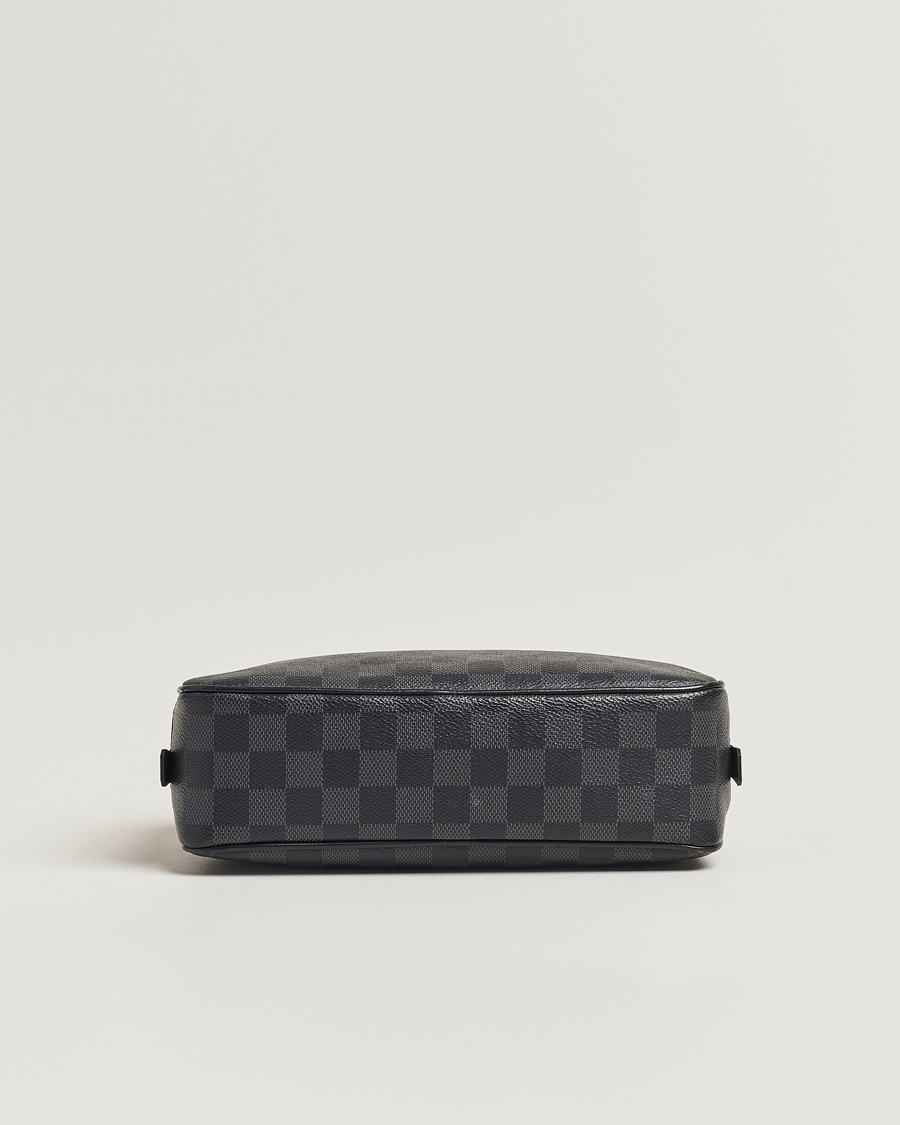 Mies | Louis Vuitton Pre-Owned Toiletry Damier Graphite | Louis Vuitton Pre-Owned | Toiletry Damier Graphite