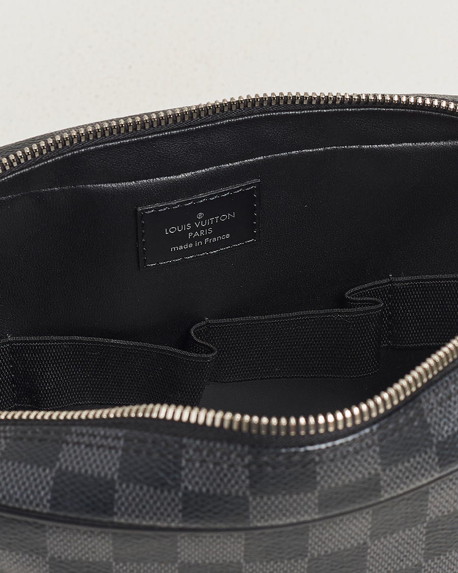 Mies | Louis Vuitton Pre-Owned Toiletry Damier Graphite | Louis Vuitton Pre-Owned | Toiletry Damier Graphite