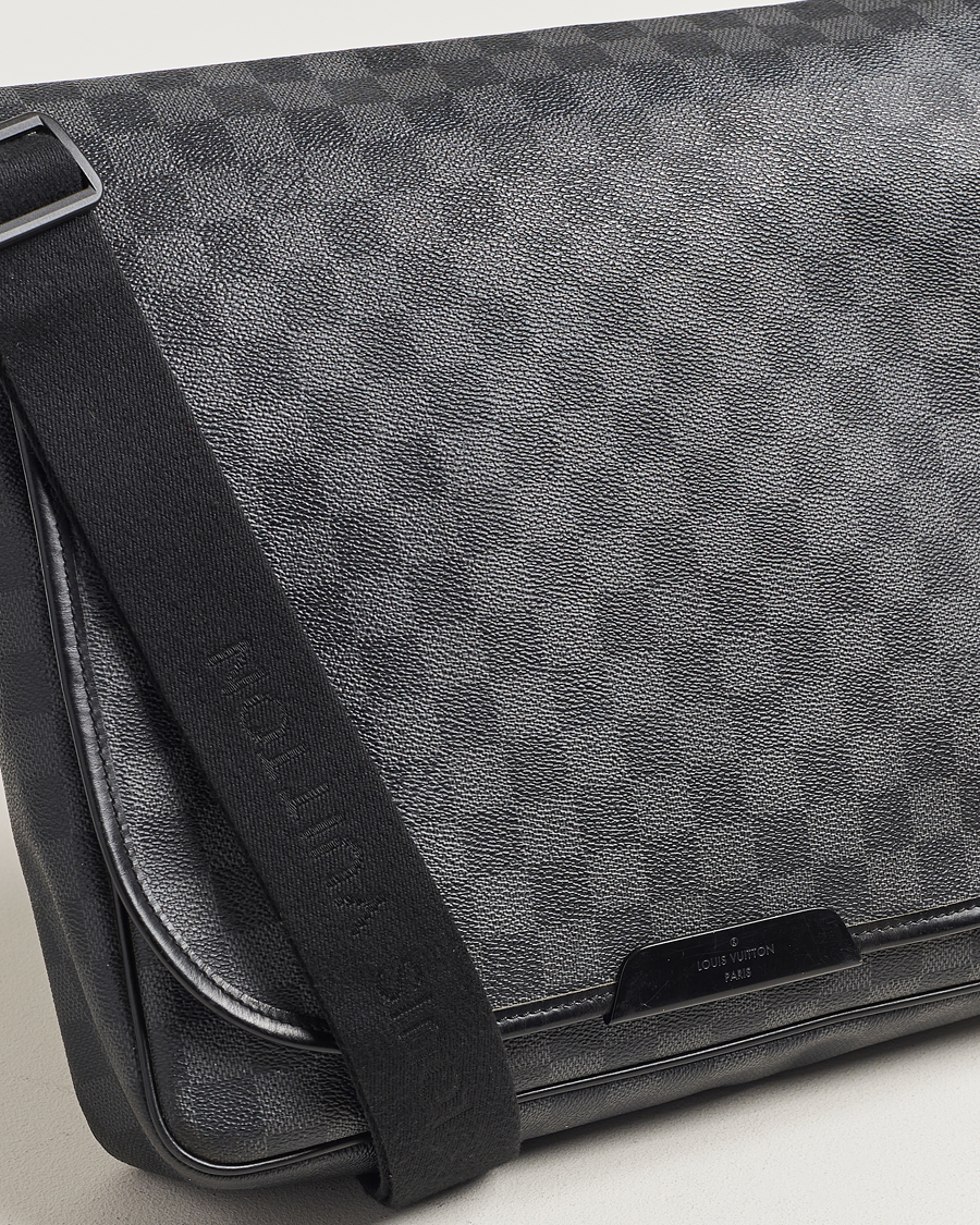 Mies | Louis Vuitton Pre-Owned Daniel MM Shoulder Bag Damier Graphite | Louis Vuitton Pre-Owned | Daniel MM Shoulder Bag Damier Graphite