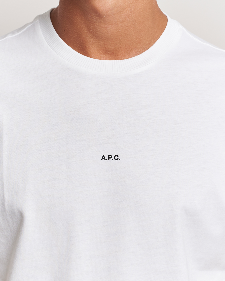 Mies | T-paidat | A.P.C. | Boxy Micro Center Logo T-Shirt White