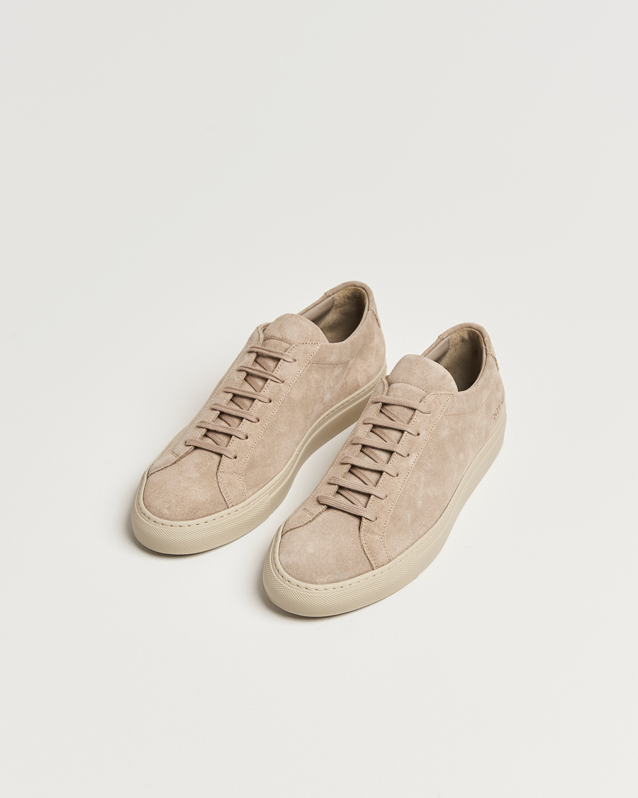 Mies | Common Projects Original Achilles Suede Sneaker Taupe | Common Projects | Original Achilles Suede Sneaker Taupe