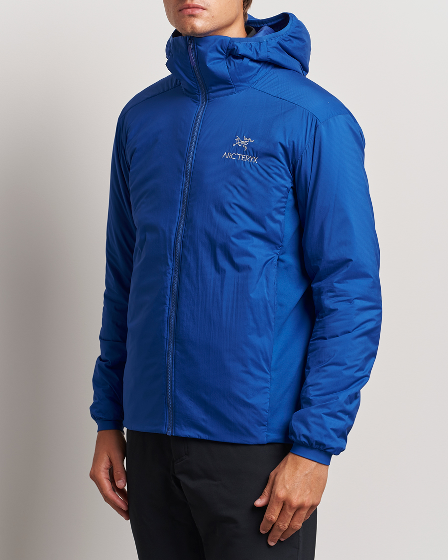 Mies | Takit | Arc'teryx | Atom Hooded Jacket Vitality