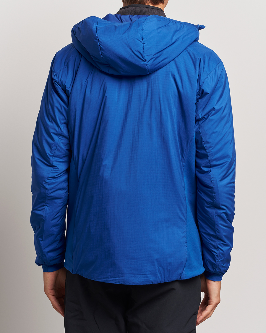 Mies | Takit | Arc'teryx | Atom Hooded Jacket Vitality