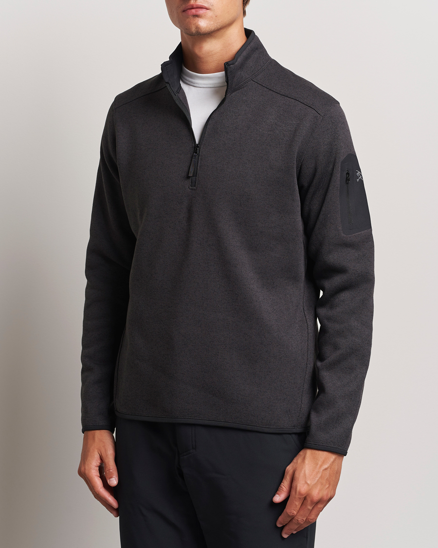 Mies | Puserot | Arc'teryx | Covert Half Zip Black Heather
