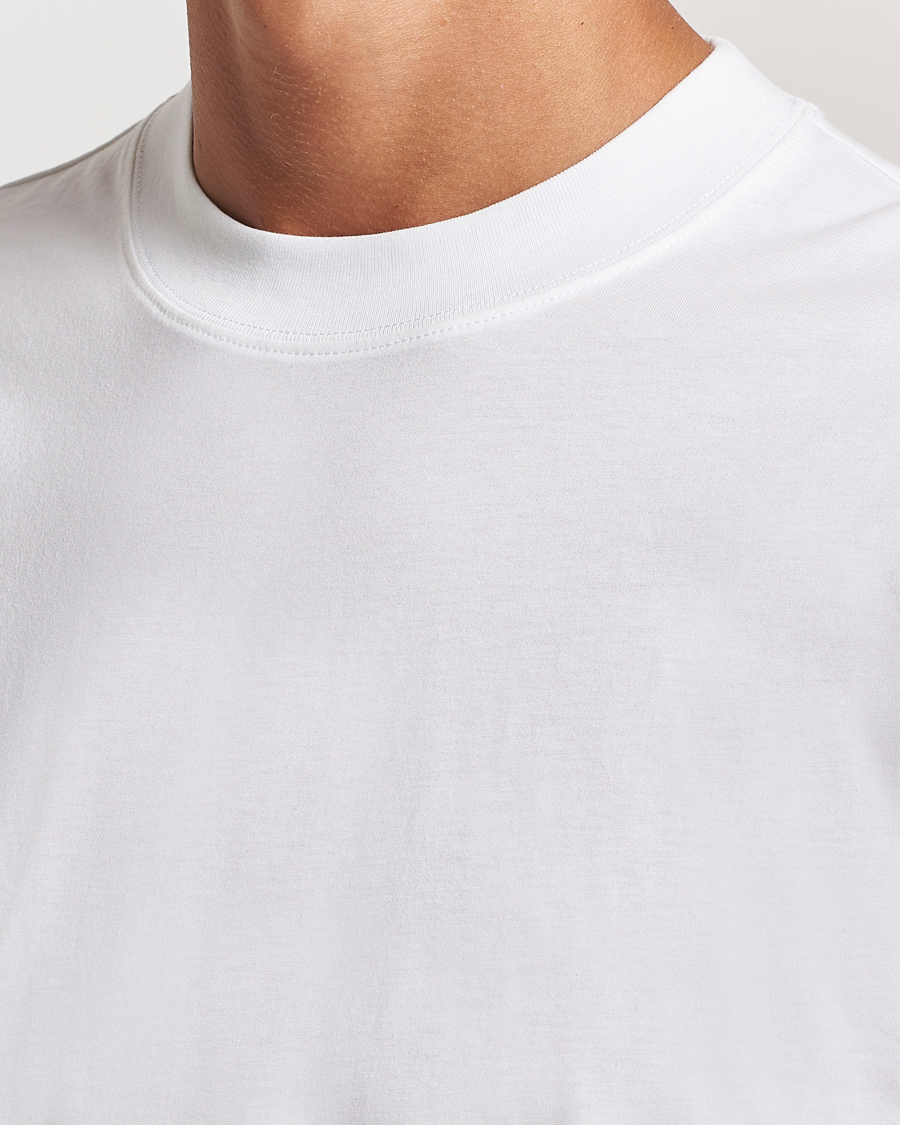 Mies | T-paidat | Filippa K | Mock Neck T-Shirt White