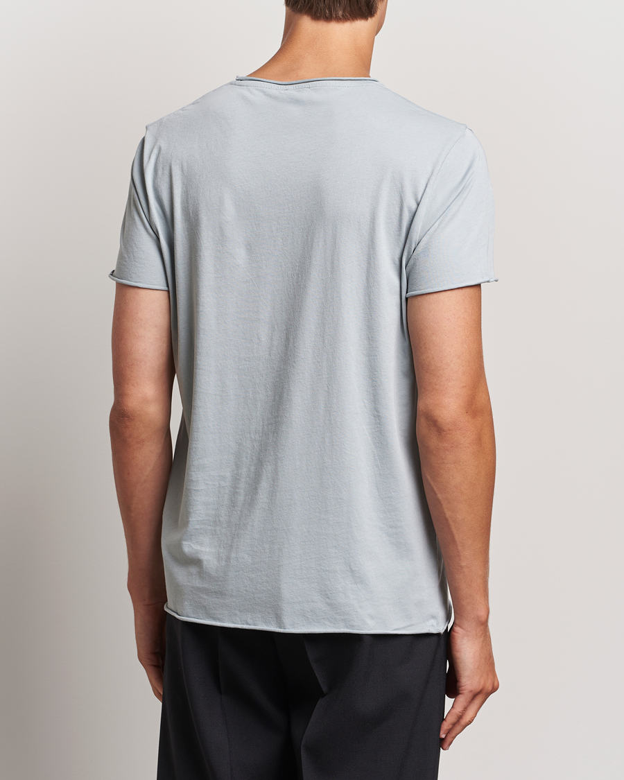 Mies | T-paidat | Filippa K | Roll Neck Crew Neck T-Shirt Thunderstorm