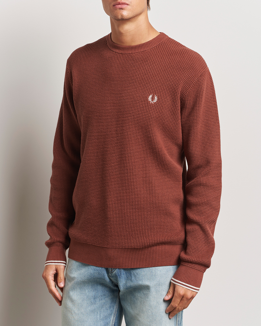 Mies | Puserot | Fred Perry | Waffle Stitch Jumper Whiskey Brown