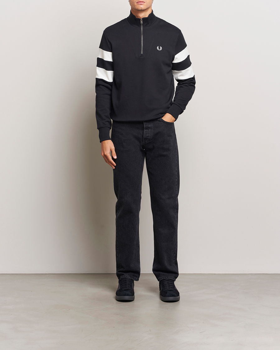 Mies | Puserot | Fred Perry | Tipped Sleeve Half Zip Sweatshirt Black