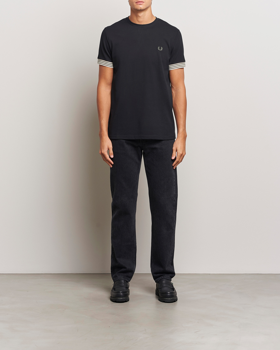 Mies | T-paidat | Fred Perry | Striped Cuff Crew Neck T-Shirt Black