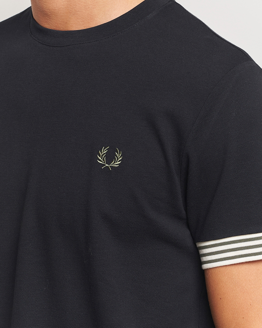 Mies | T-paidat | Fred Perry | Striped Cuff Crew Neck T-Shirt Black
