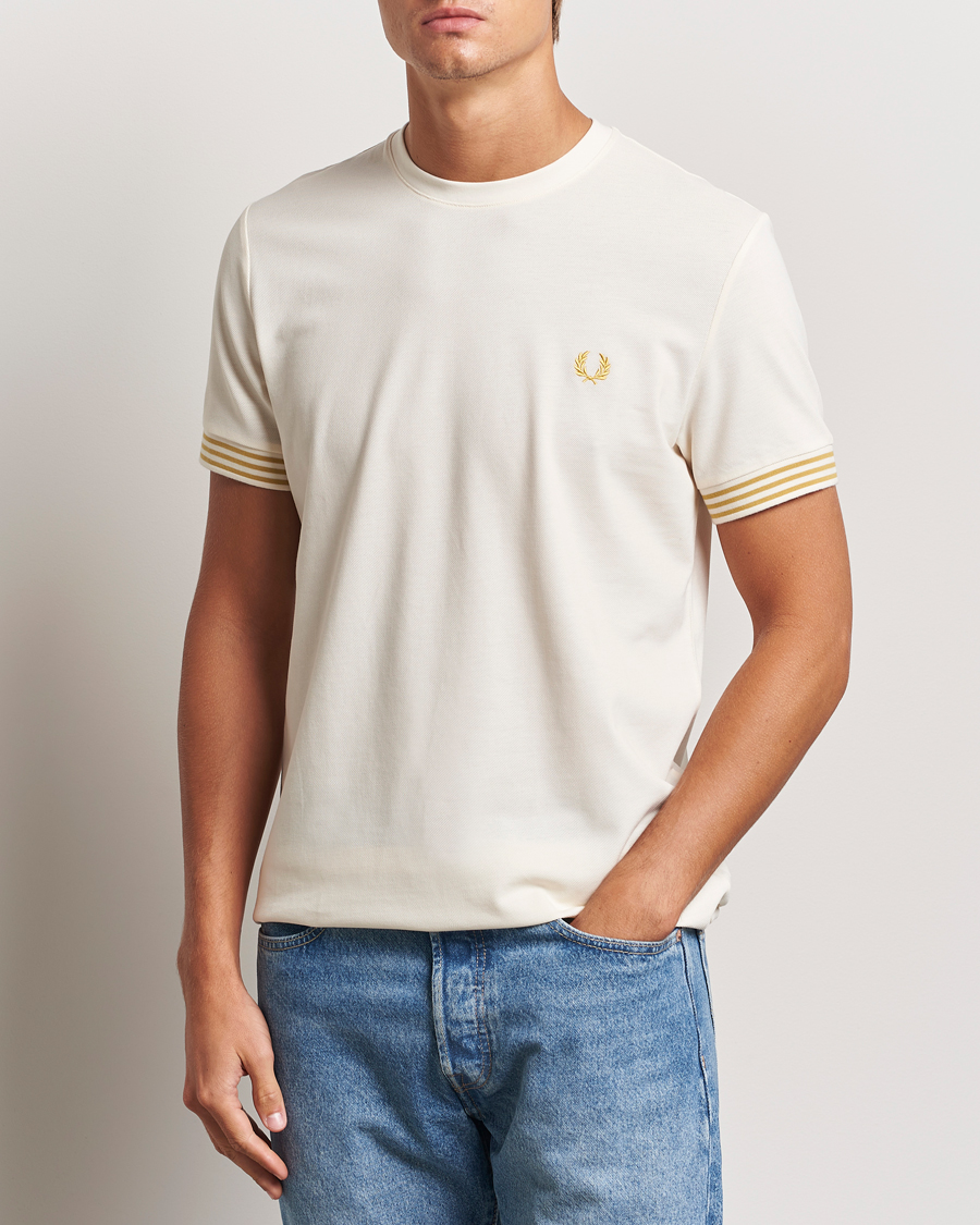 Mies | T-paidat | Fred Perry | Striped Cuff Crew Neck T-Shirt Ecru