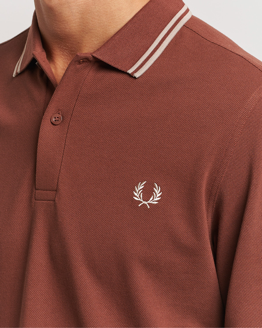 Mies | Puserot | Fred Perry | Twin Tipped Long Sleeve Polo Shirt Whiskey Brown