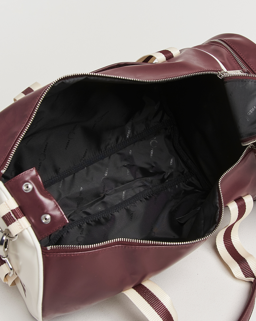 Mies | Laukut | Fred Perry | Fred PerryClassic Barrel BagOxblood/Ecru