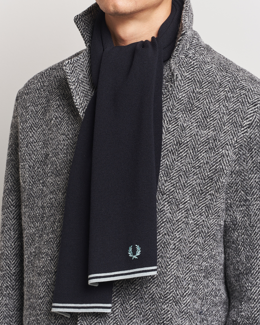 Mies | Fred Perry Twin Tipped Merino Wool Scarf Navy | Fred Perry | Twin Tipped Merino Wool Scarf Navy