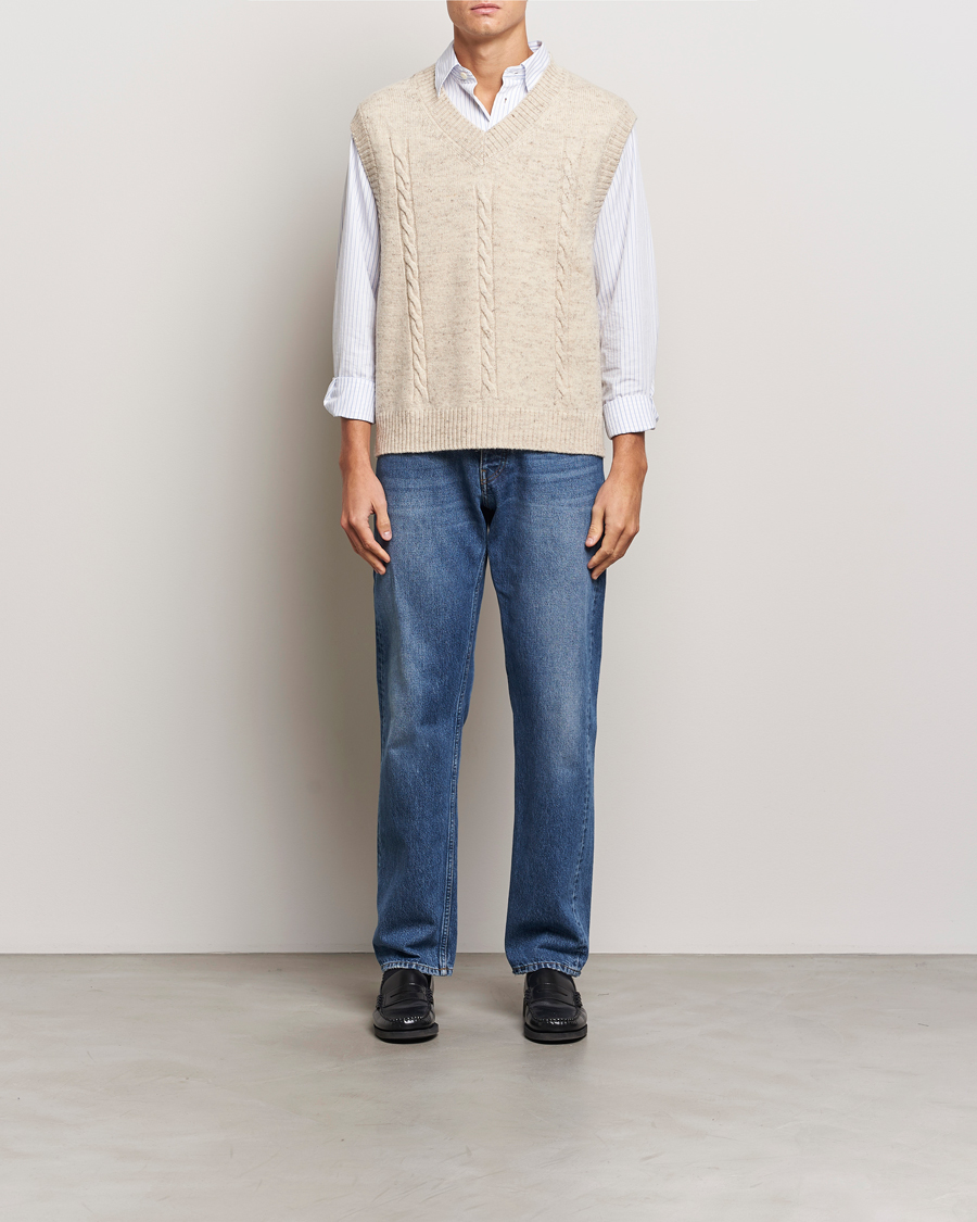 Mies | Puserot | GANT | Cable Knitted V-Neck Vest Seed Melange