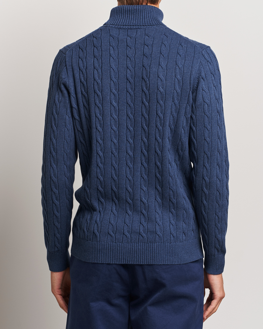 Mies | Puserot | GANT | Cotton Cable Turtle Neck Dark Jeans Blue Melange