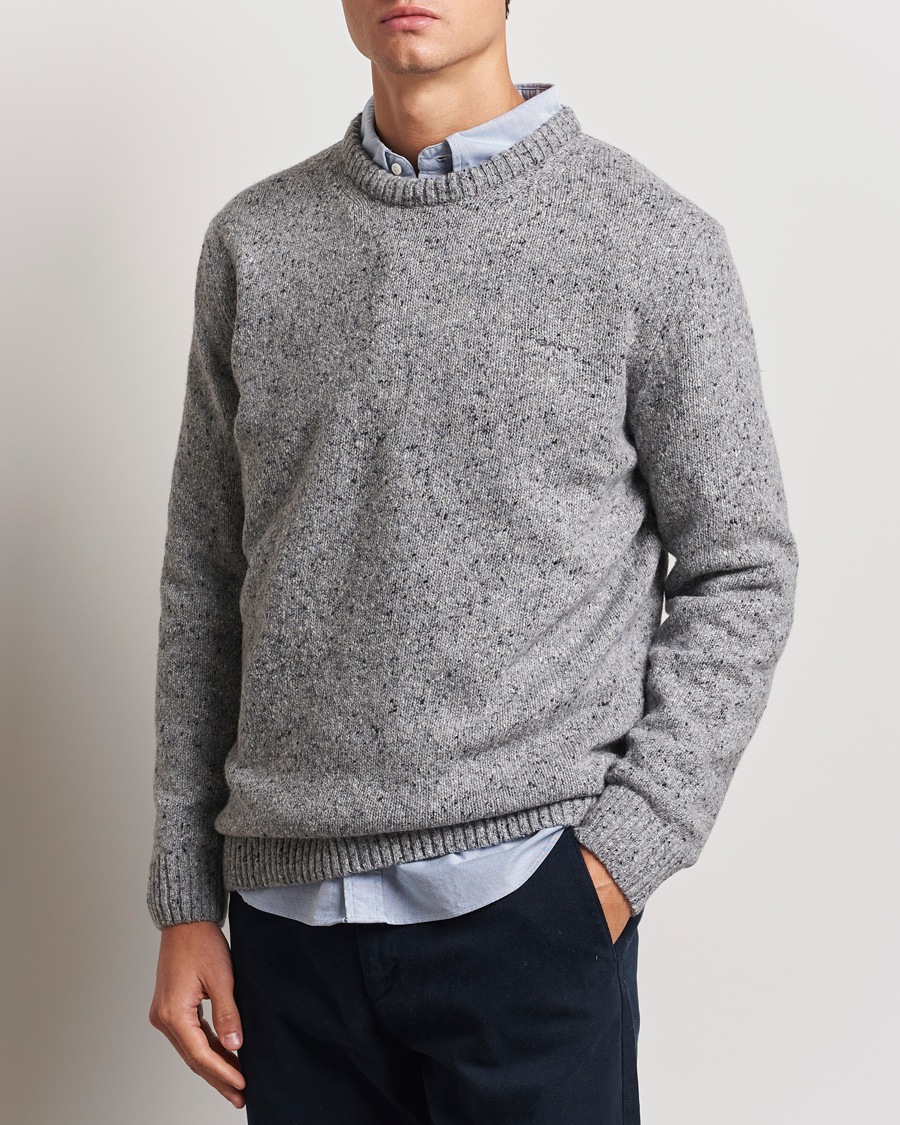 Mies | Puserot | GANT | Neps Wool Crew Neck Grey Melange