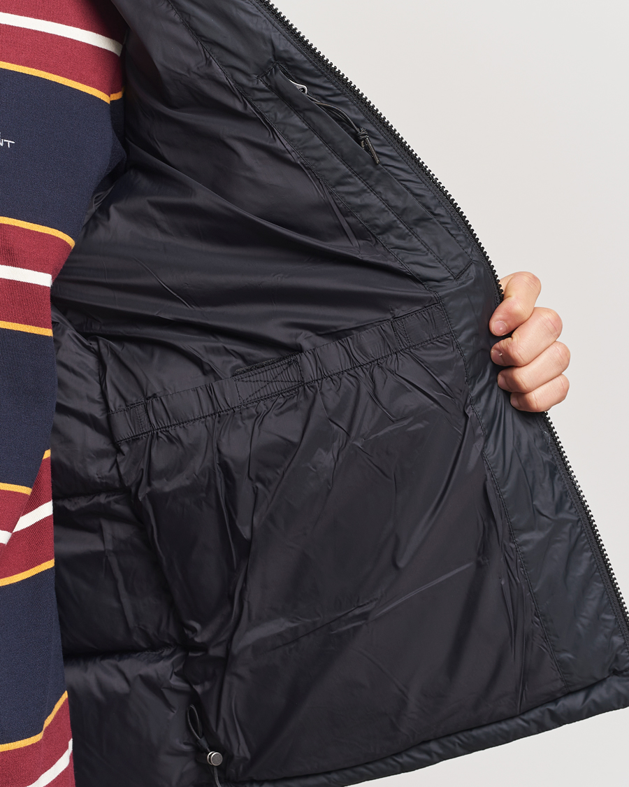 Mies | Takit | GANT | The Active Cloud Jacket Black