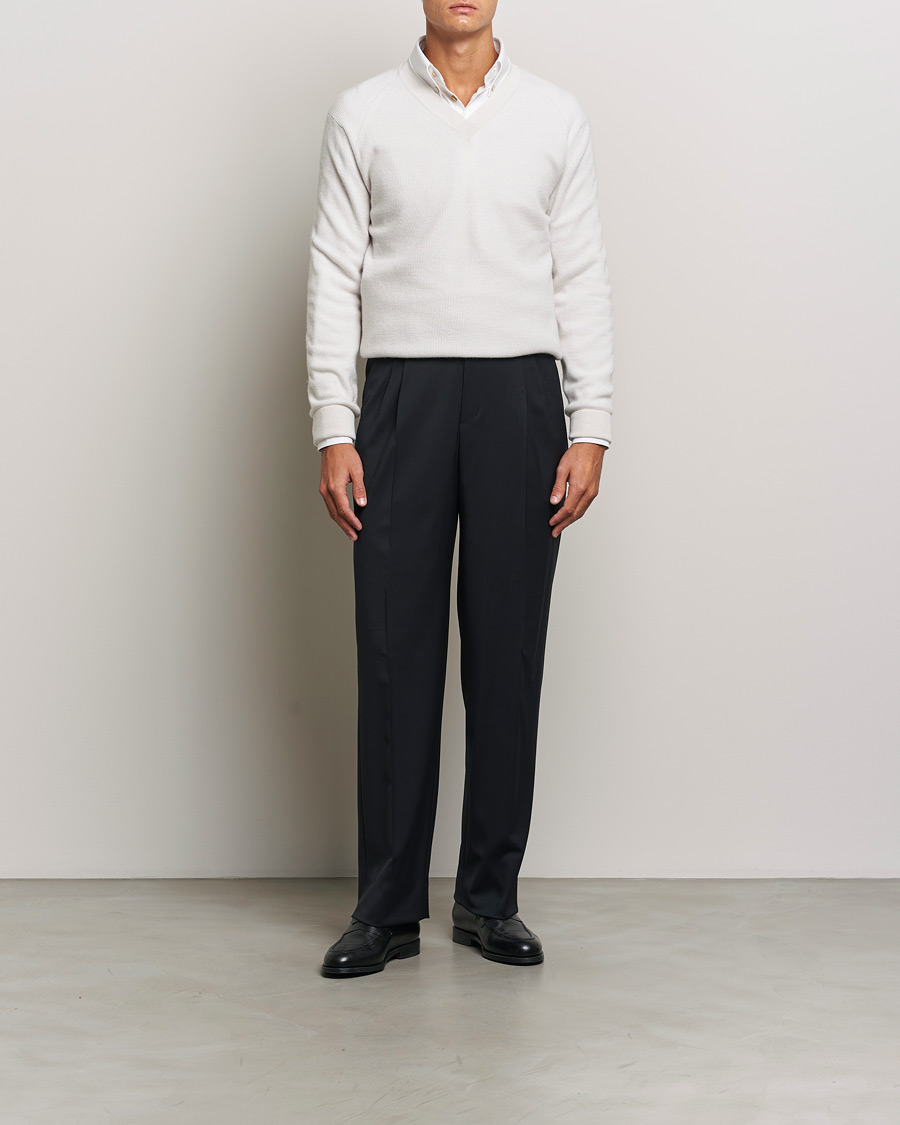 Mies | Puserot | Brioni | Rib Cashmere V-Neck Sweater Light Grey