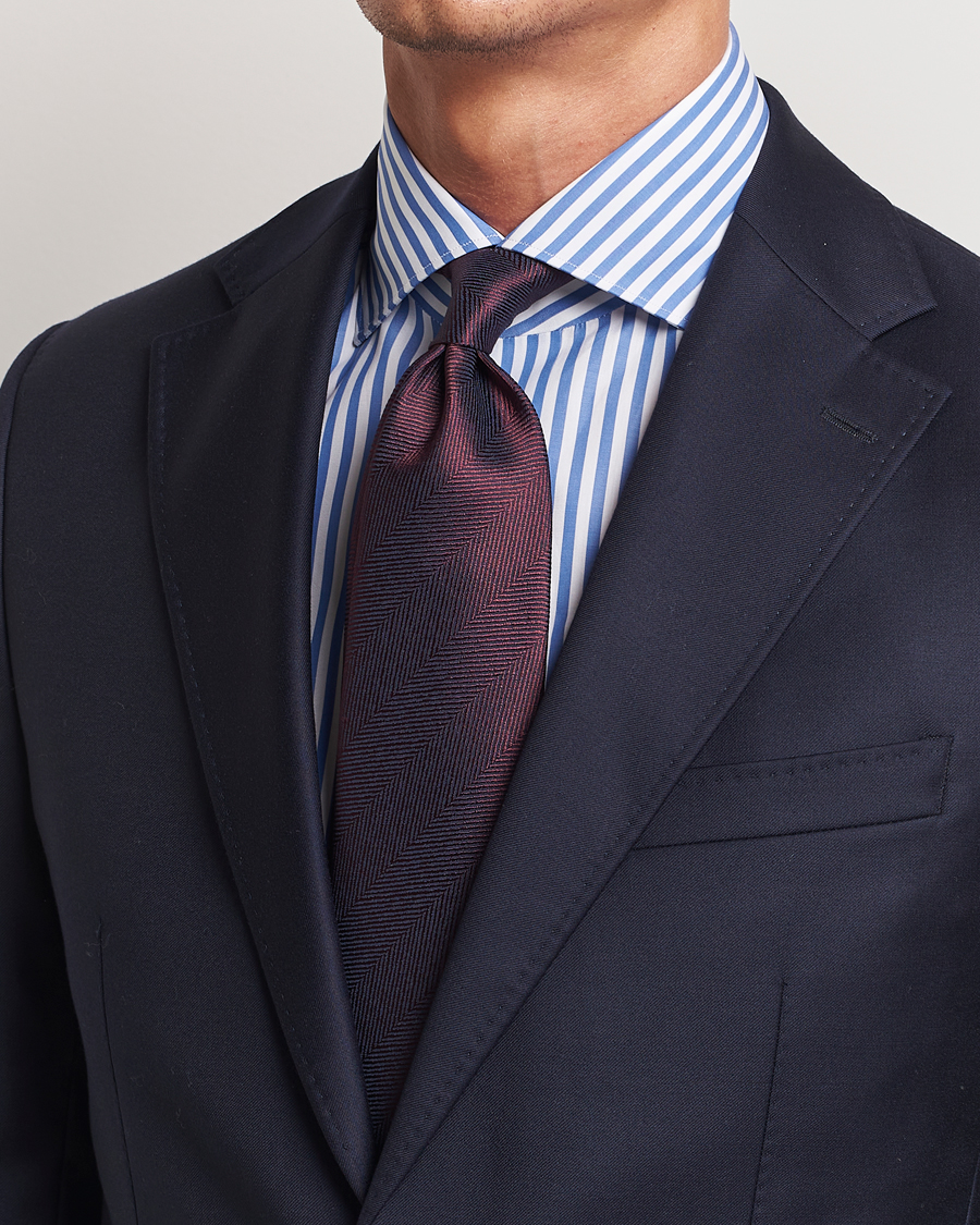 Mies | Brioni Herringbone Silk Tie Burgundy | Brioni | Herringbone Silk Tie Burgundy