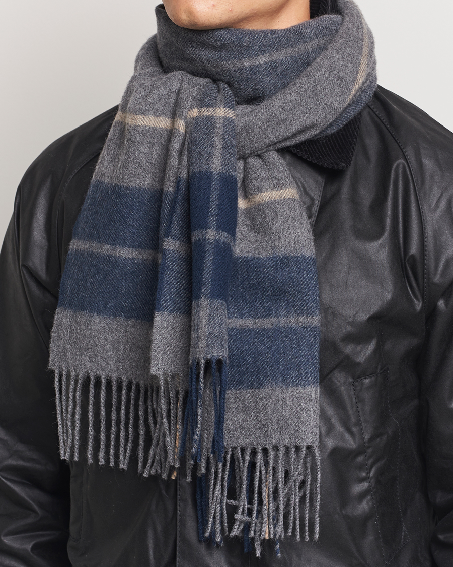Mies | Gloverall Lambswool Scarf Grey Check | Gloverall | Lambswool Scarf Grey Check