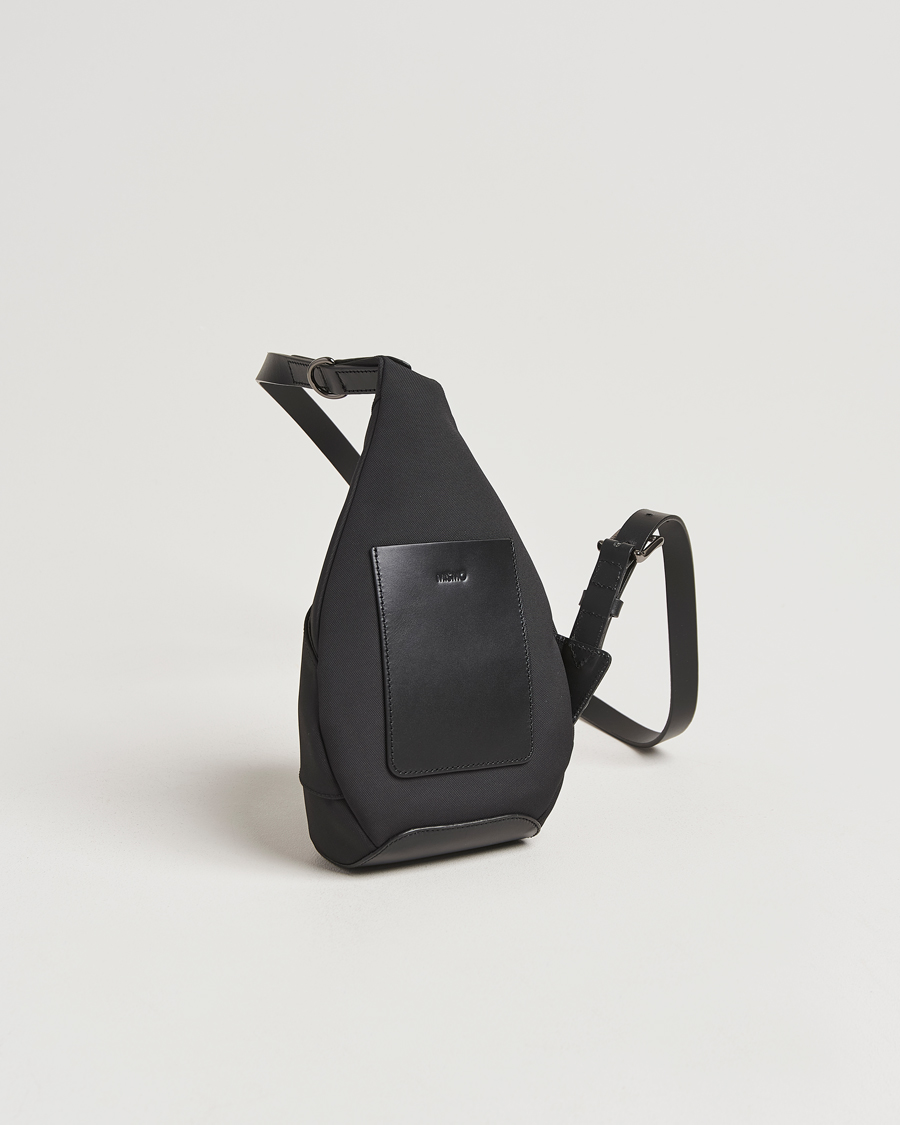 Mies | Laukut | Mismo | MismoM/S Drop Crossbody BagEclipse Black/Black