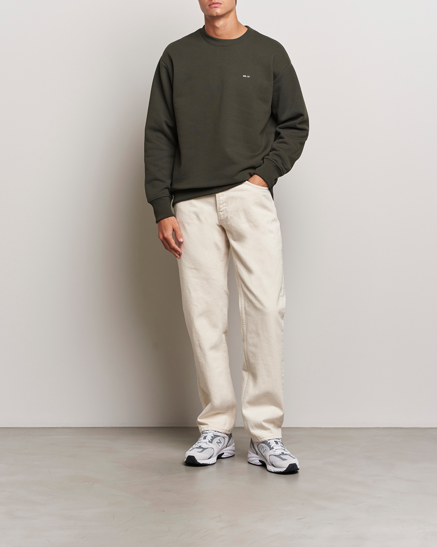 Mies | Puserot | NN07 | Briggs Crew Neck Sweatshirt Dark Army