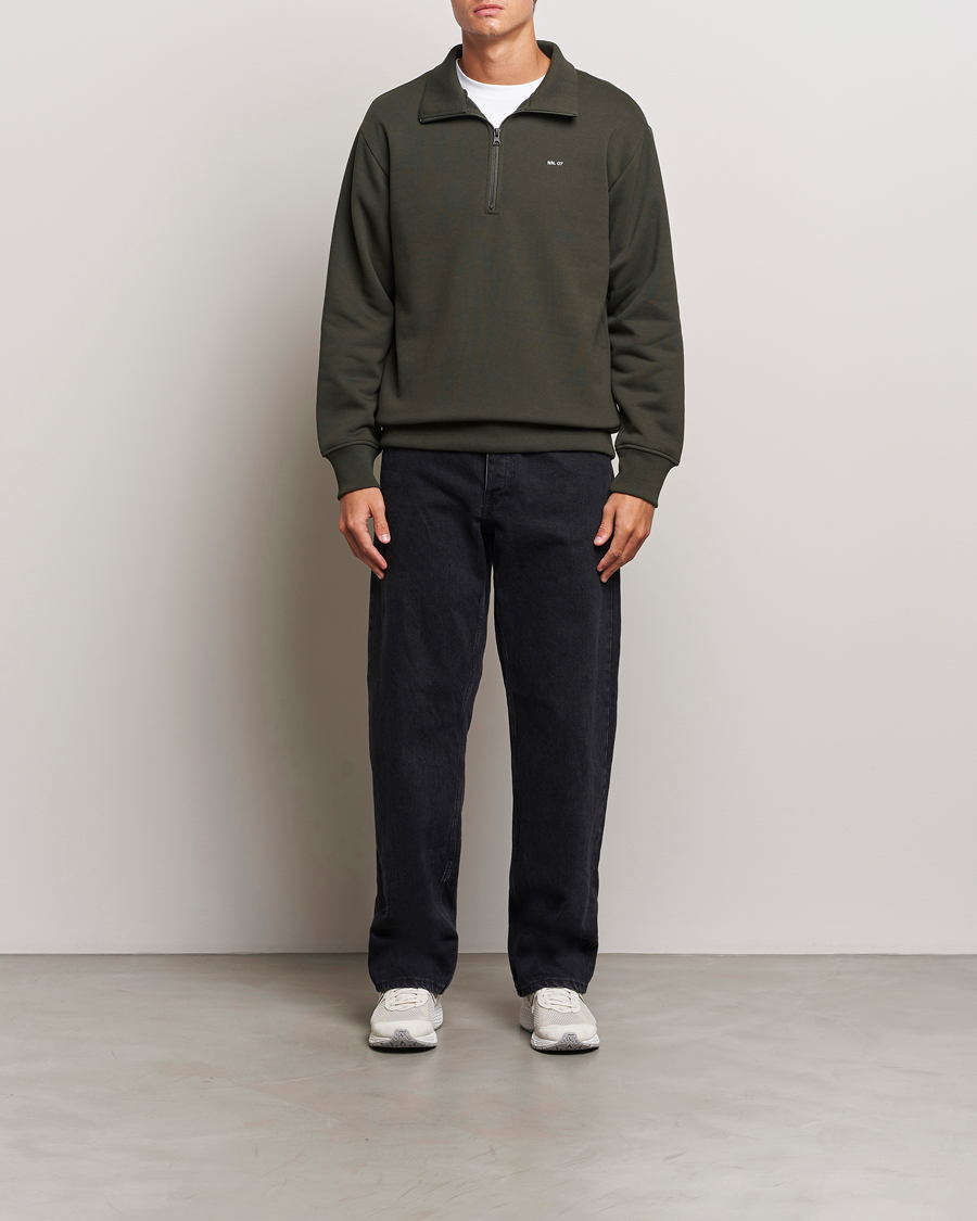 Mies | Puserot | NN07 | Briggs Half Zip Sweatshirt Dark Army