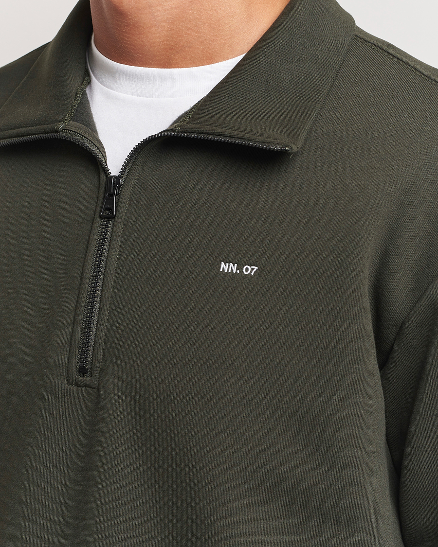 Mies | Puserot | NN07 | Briggs Half Zip Sweatshirt Dark Army