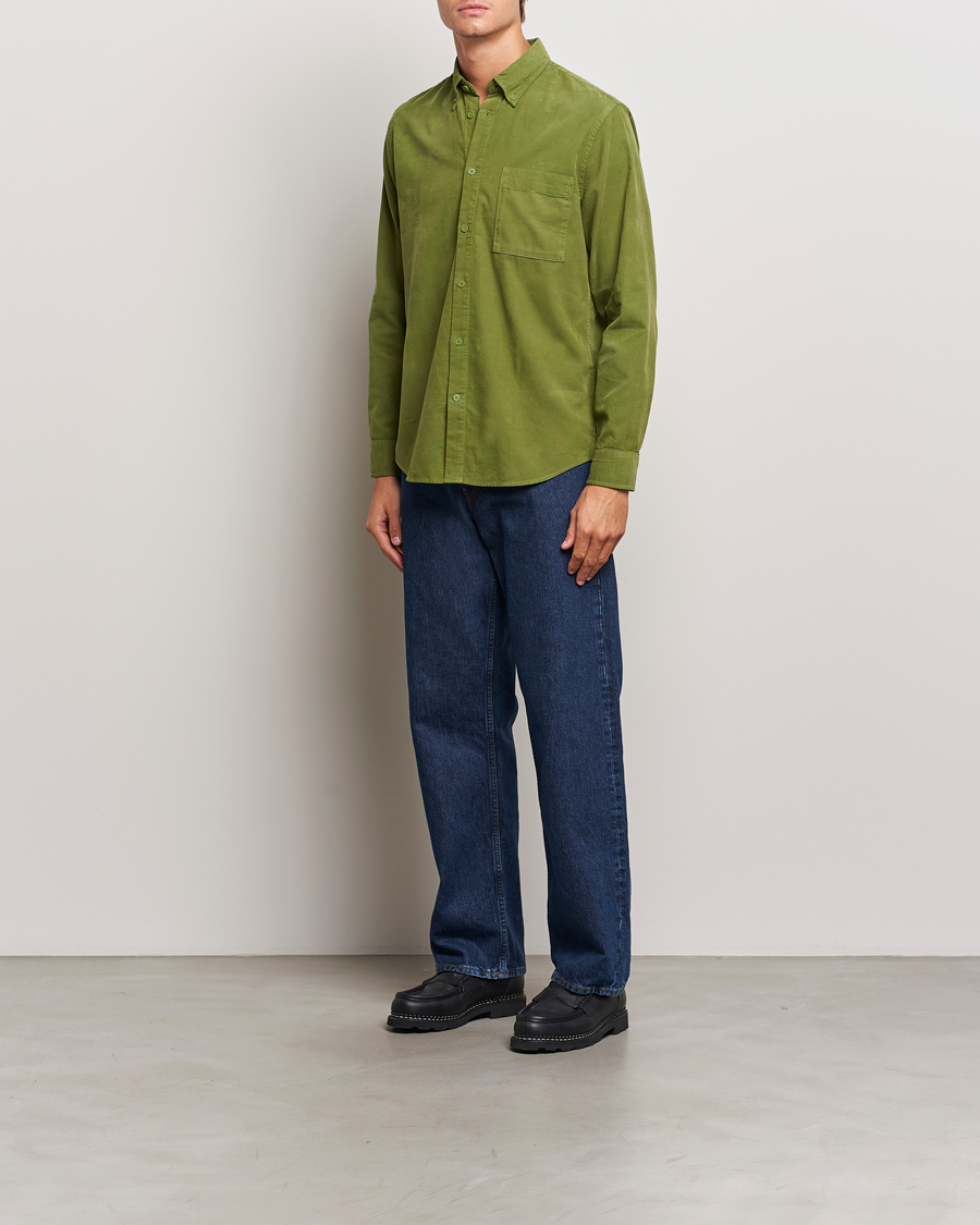 Mies | Kauluspaidat | NN07 | Arne Baby Cord Shirt Cedar Green