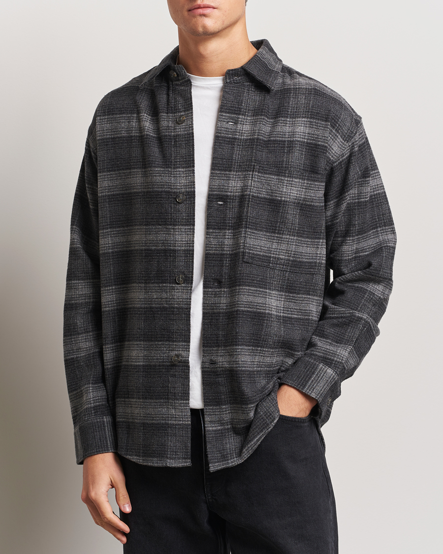 Mies | Kauluspaidat | NN07 | Adwin Checked Flannel Overshirt Black/Grey