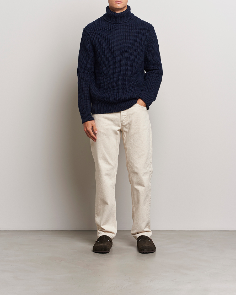 Mies | Puserot | Nudie Jeans | August Chunky Wool Knitted Rollneck Navy