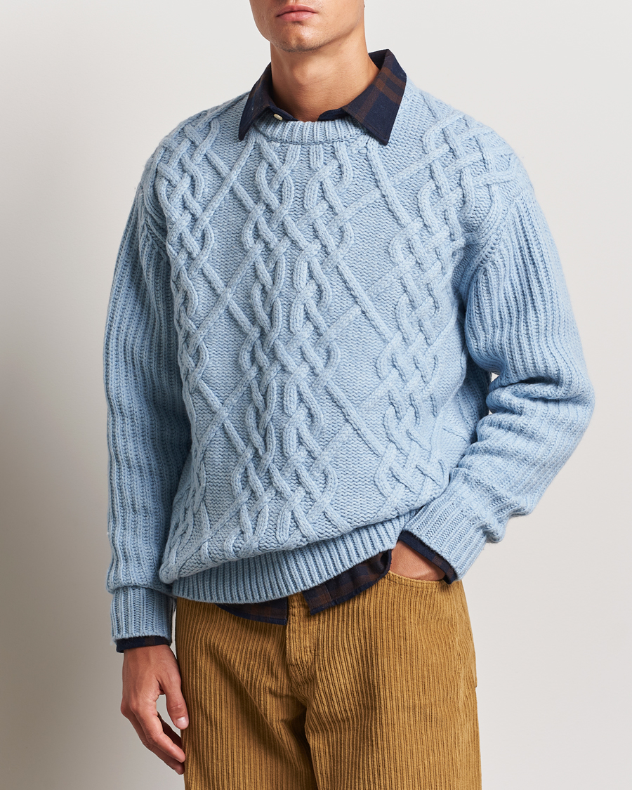 Mies | Puserot | Drôle de Monsieur | Heavy Cable Knit Pullover Light Blue