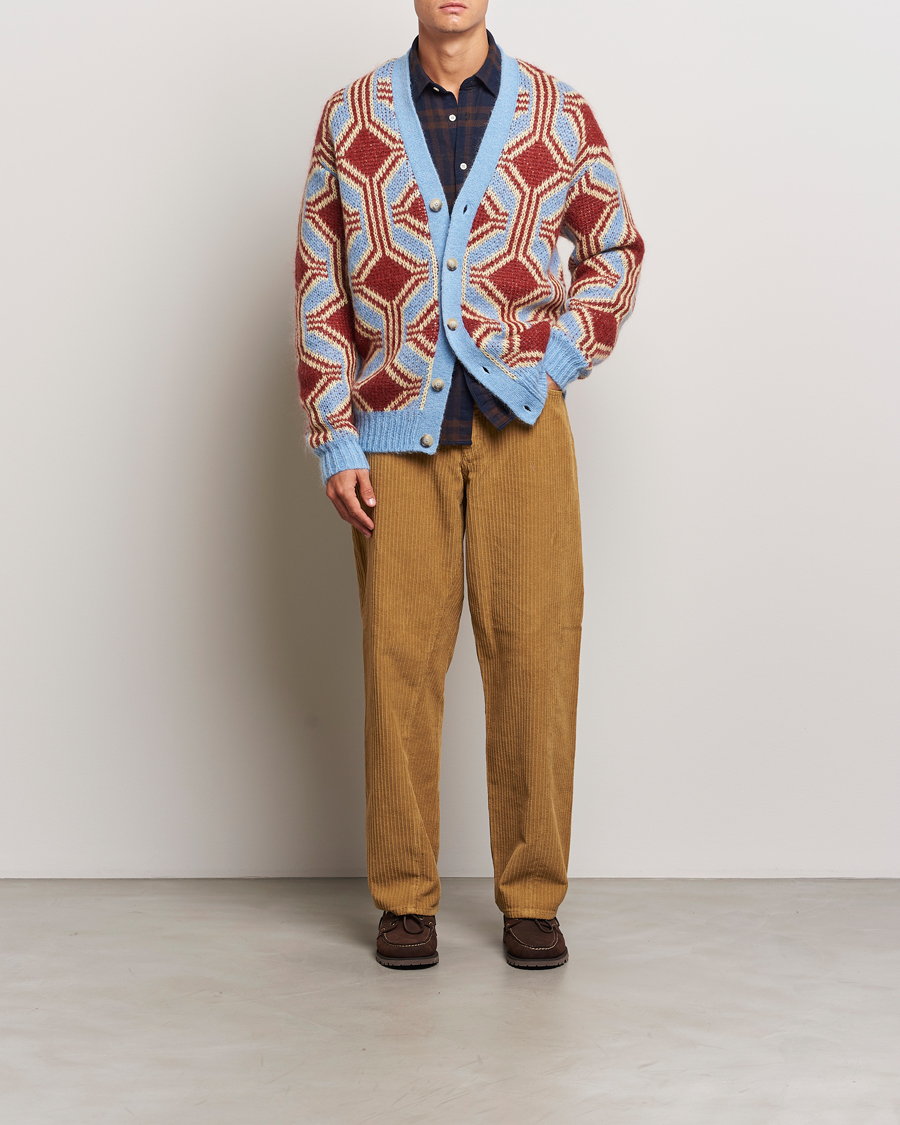 Mies | Puserot | Drôle de Monsieur | Geometric Mohair Cardigan Red/Blue