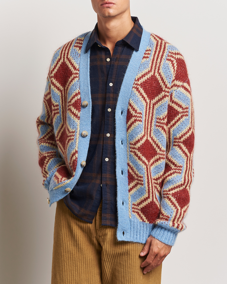 Mies | Puserot | Drôle de Monsieur | Geometric Mohair Cardigan Red/Blue