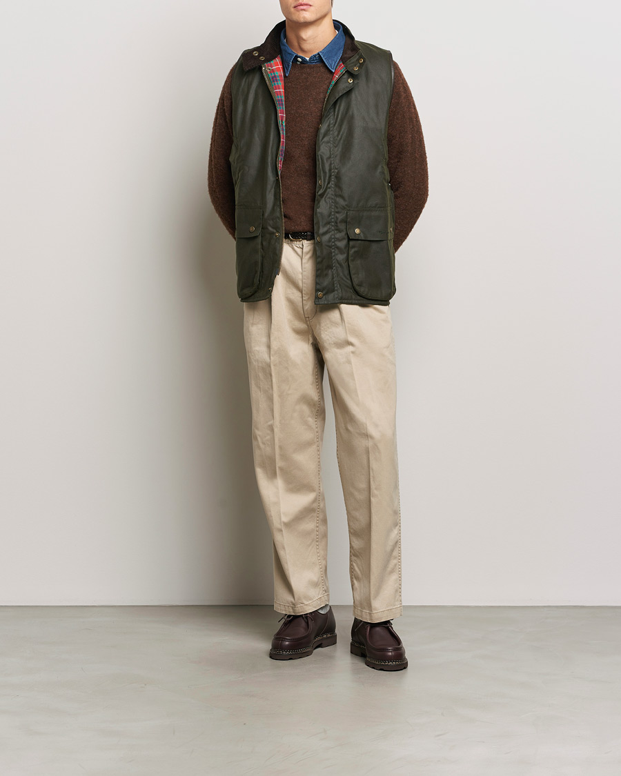 Mies | Takit | Baracuta | x Barbour Wax Gilet Olive