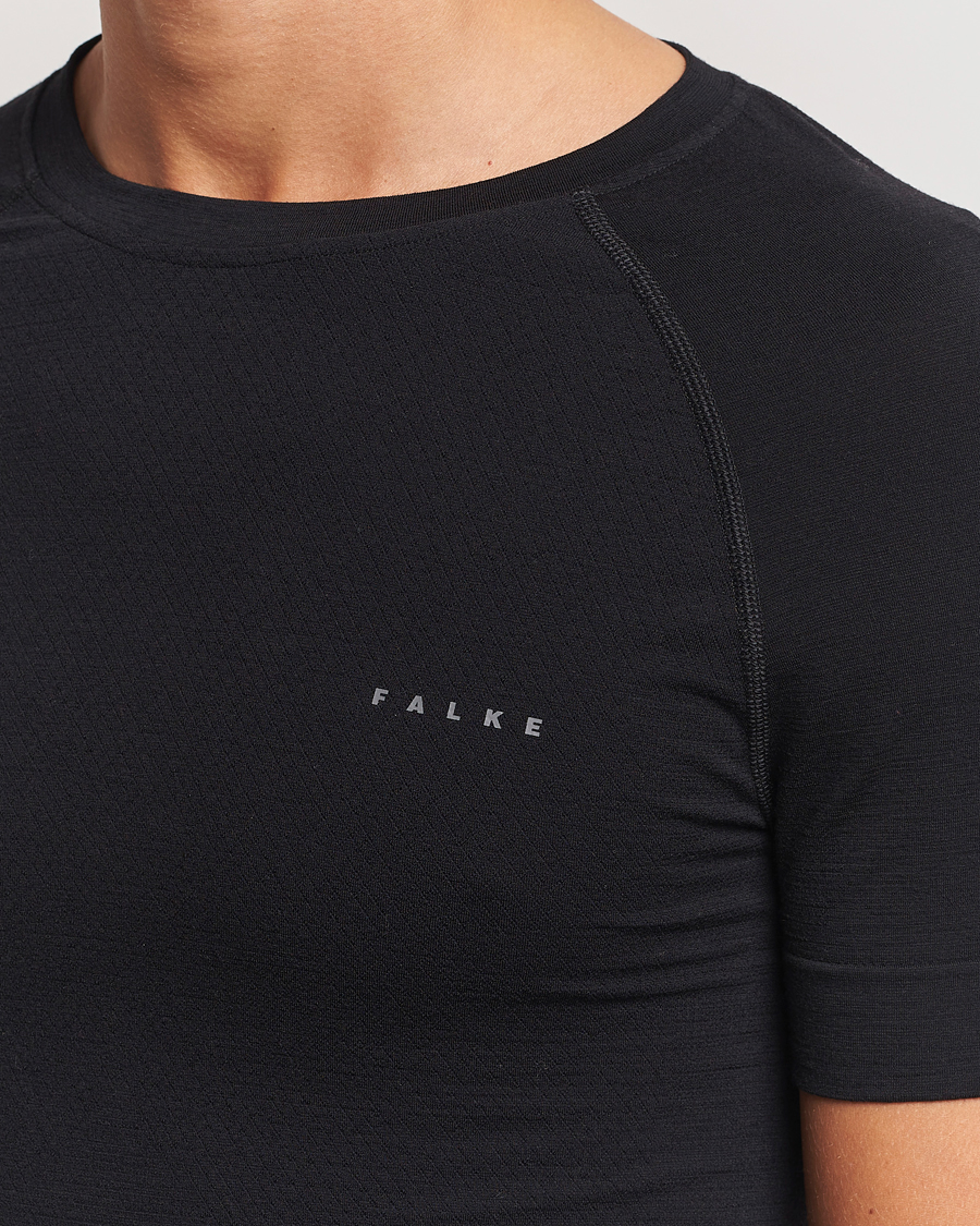 Mies | T-paidat | Falke Sport | Wool Tech Light T-Shirt Black