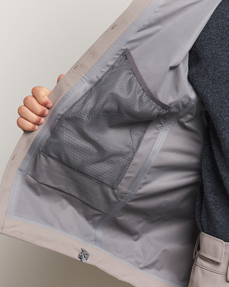 Mies | Takit | Houdini | Five To Nine Waterproof Shell Jacket Morning Haze