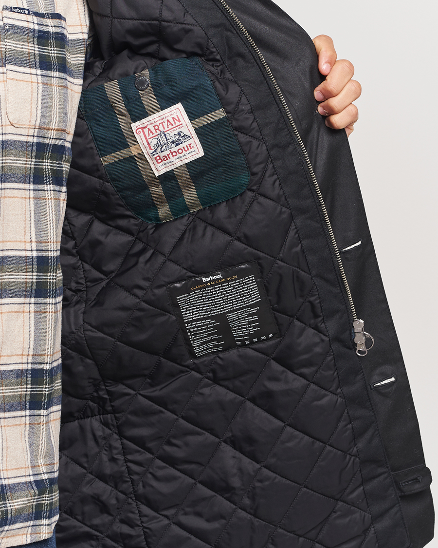 Mies | Takit | Barbour Lifestyle | Waxed Mac Black
