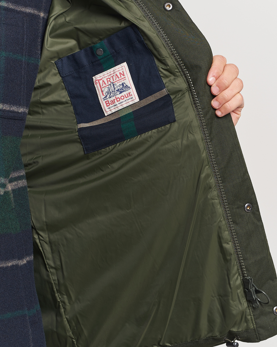 Mies | Takit | Barbour Lifestyle | Brampton Puffer Jacket Sage